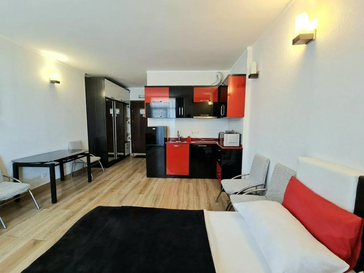D&D Sea View First Line Apartments Batumi