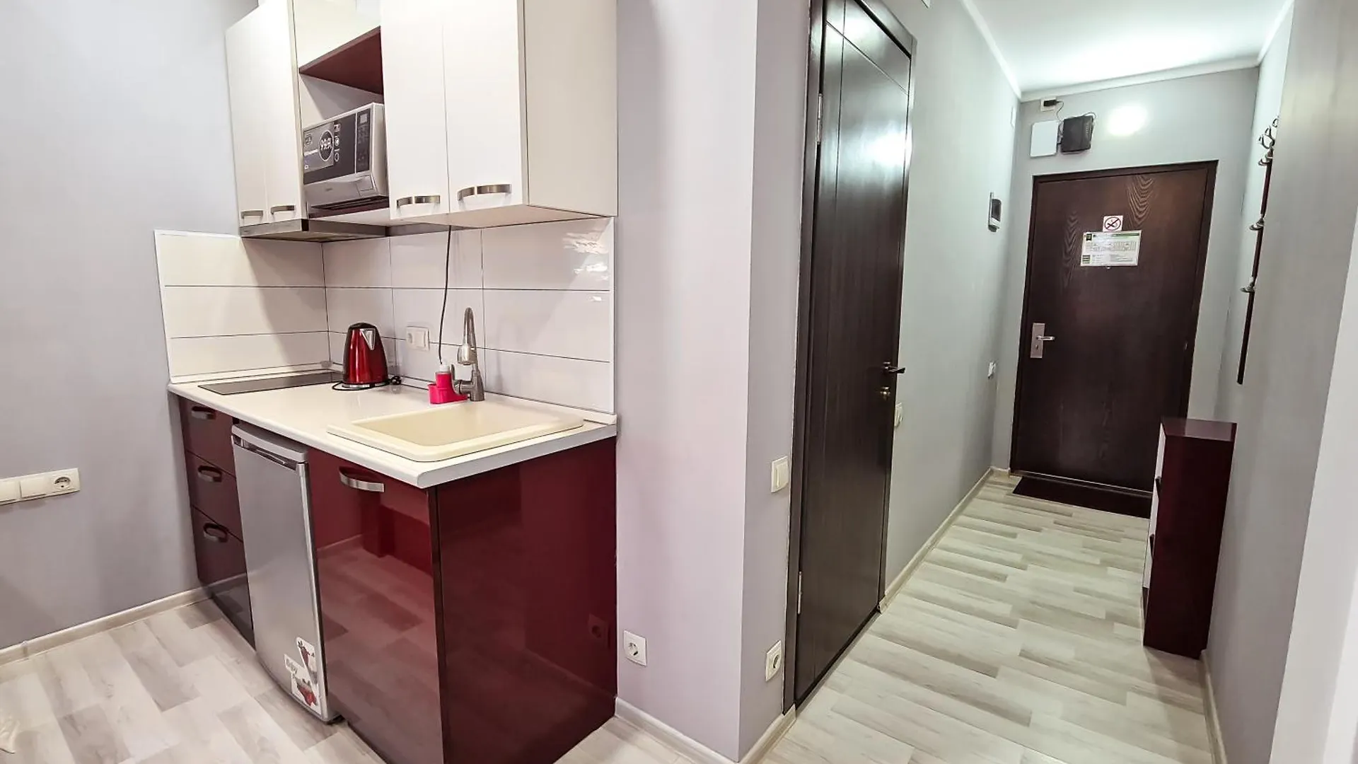 D&D Sea View First Line Apartments Batumi