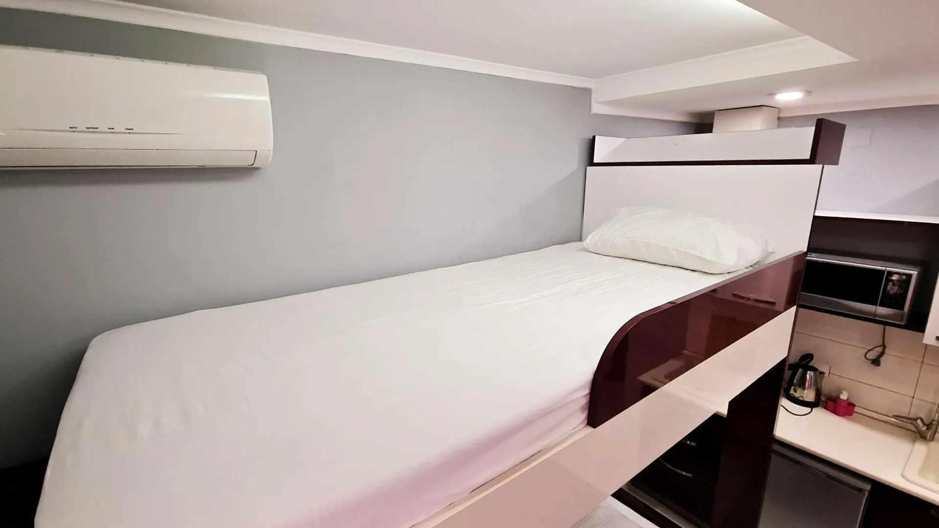 D&D Sea View First Line Apartments Batumi