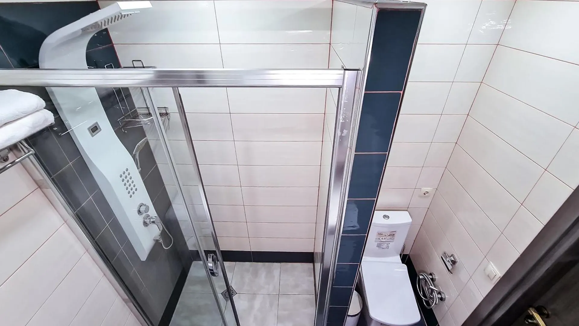 D&D Sea View First Line Apartments Batumi