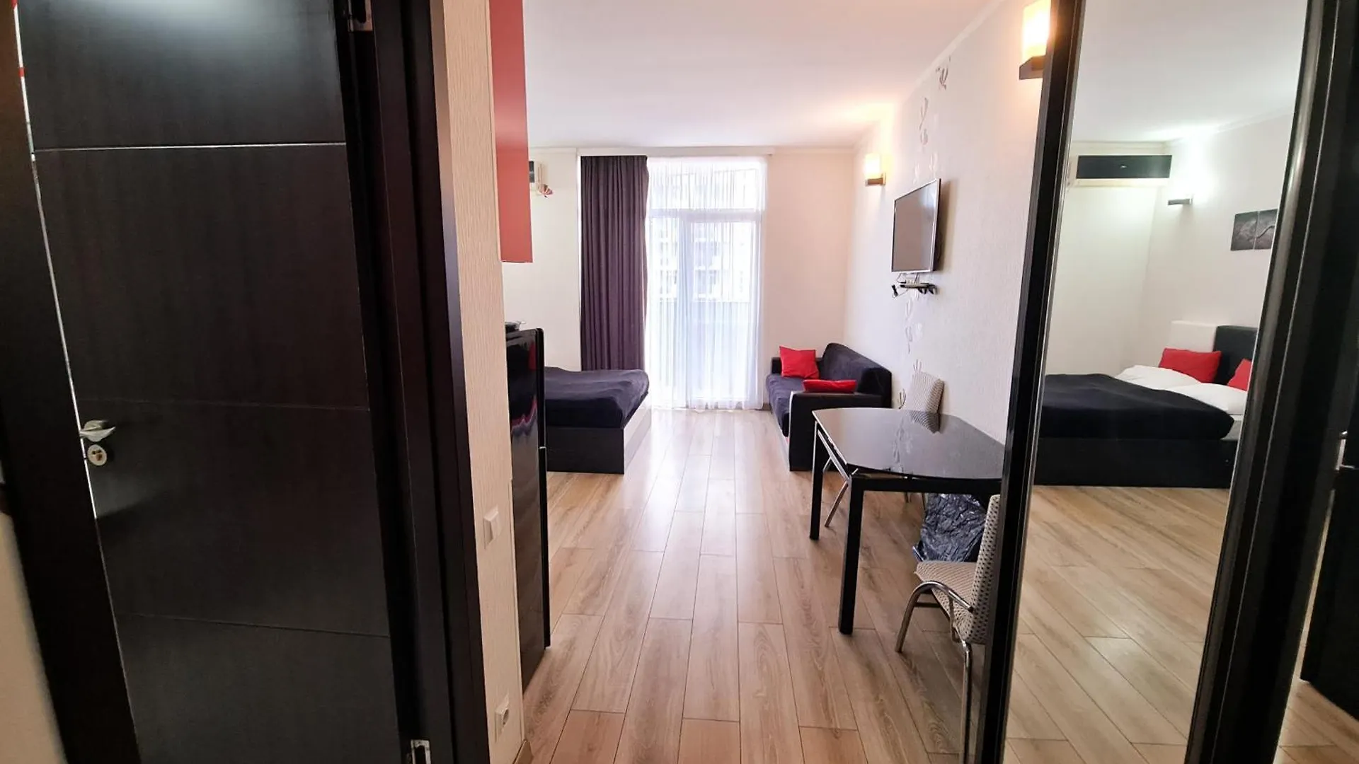 D&D Sea View First Line Apartments Batumi 0*,