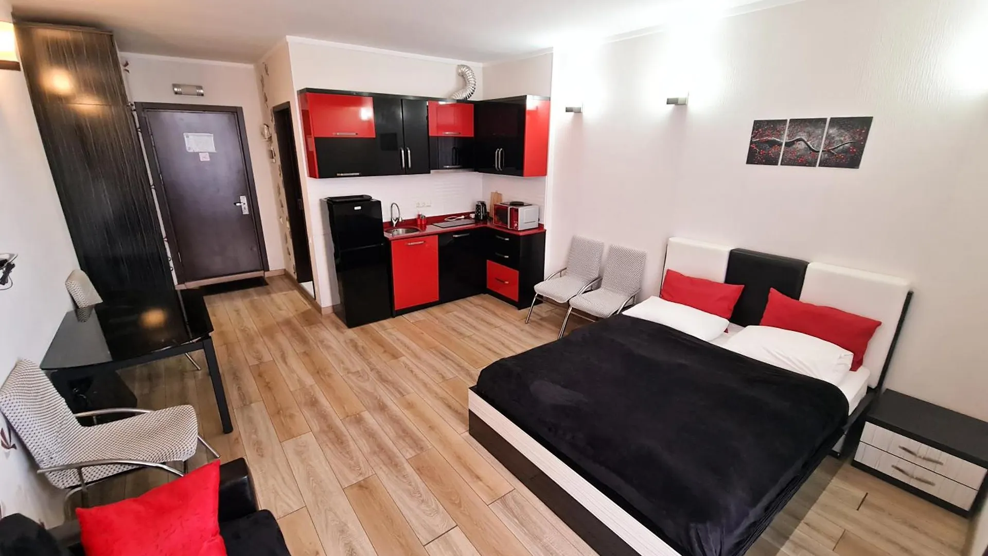 D&D Sea View First Line Apartments Batumi 0*,