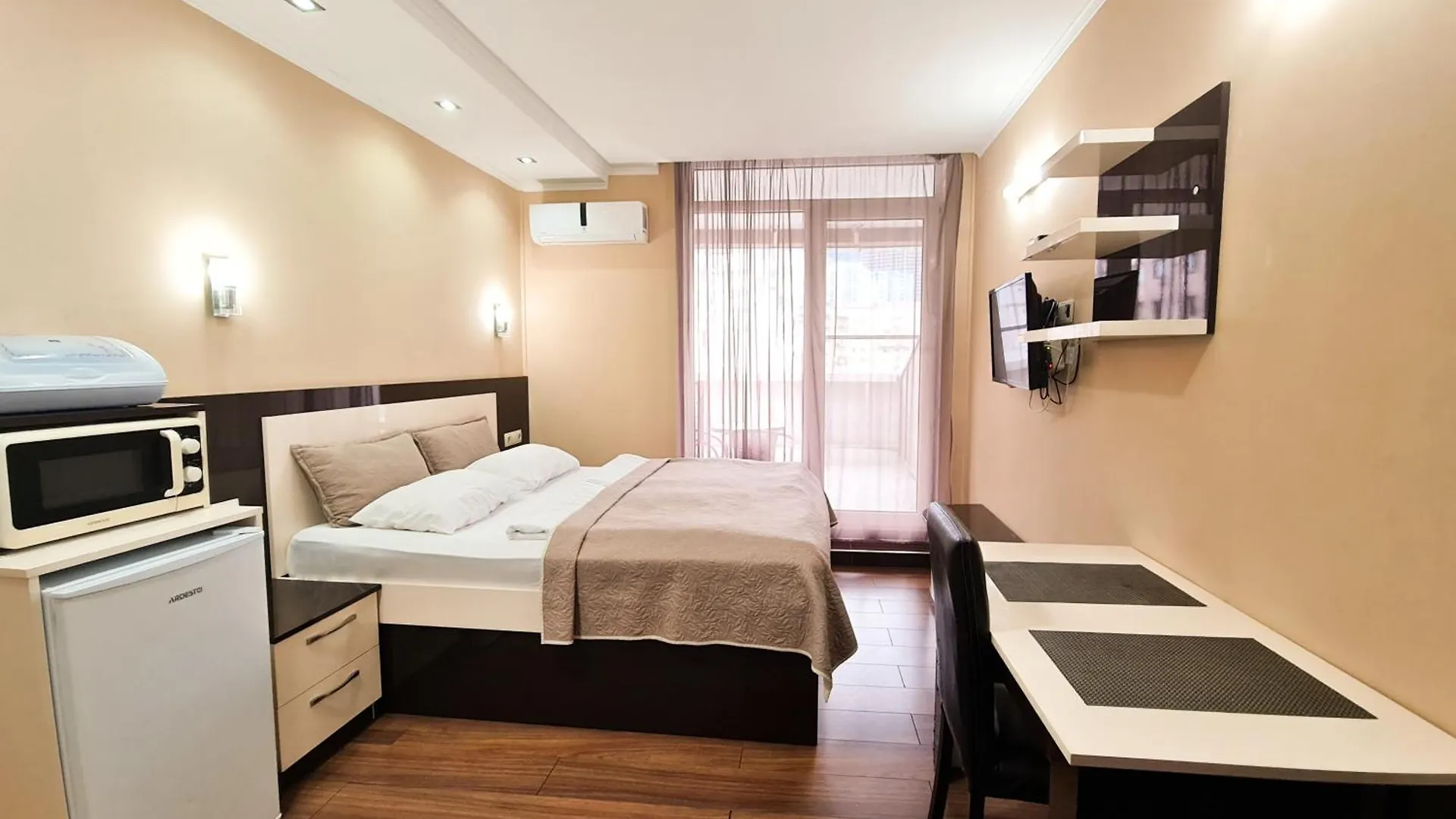 D&D Sea View First Line Apartments Batumi