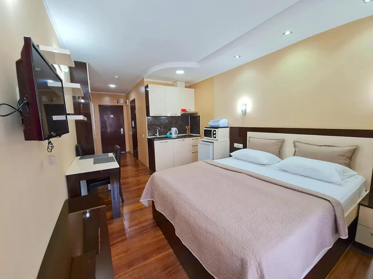 D&D Sea View First Line Apartments Batumi